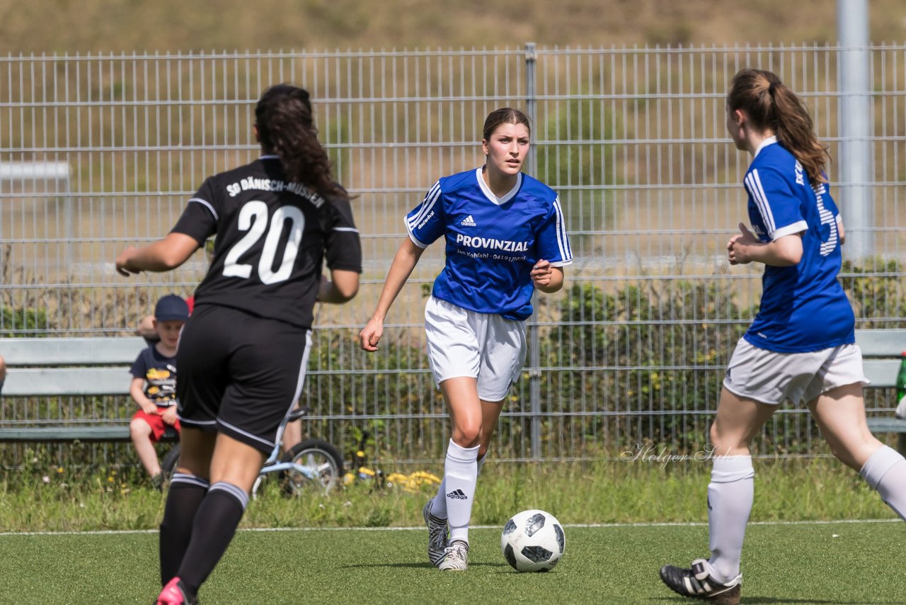 Bild 128 - Frauen FSC Kaltenkirchen - SG Daenisch-Muessen : Ergebnis: 7:1